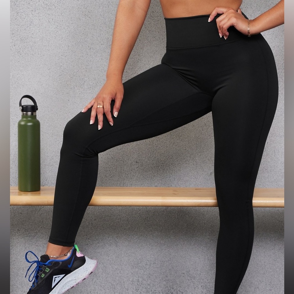 Fabletics Trinity Motion365+ High-Waisted Black Legging 2X